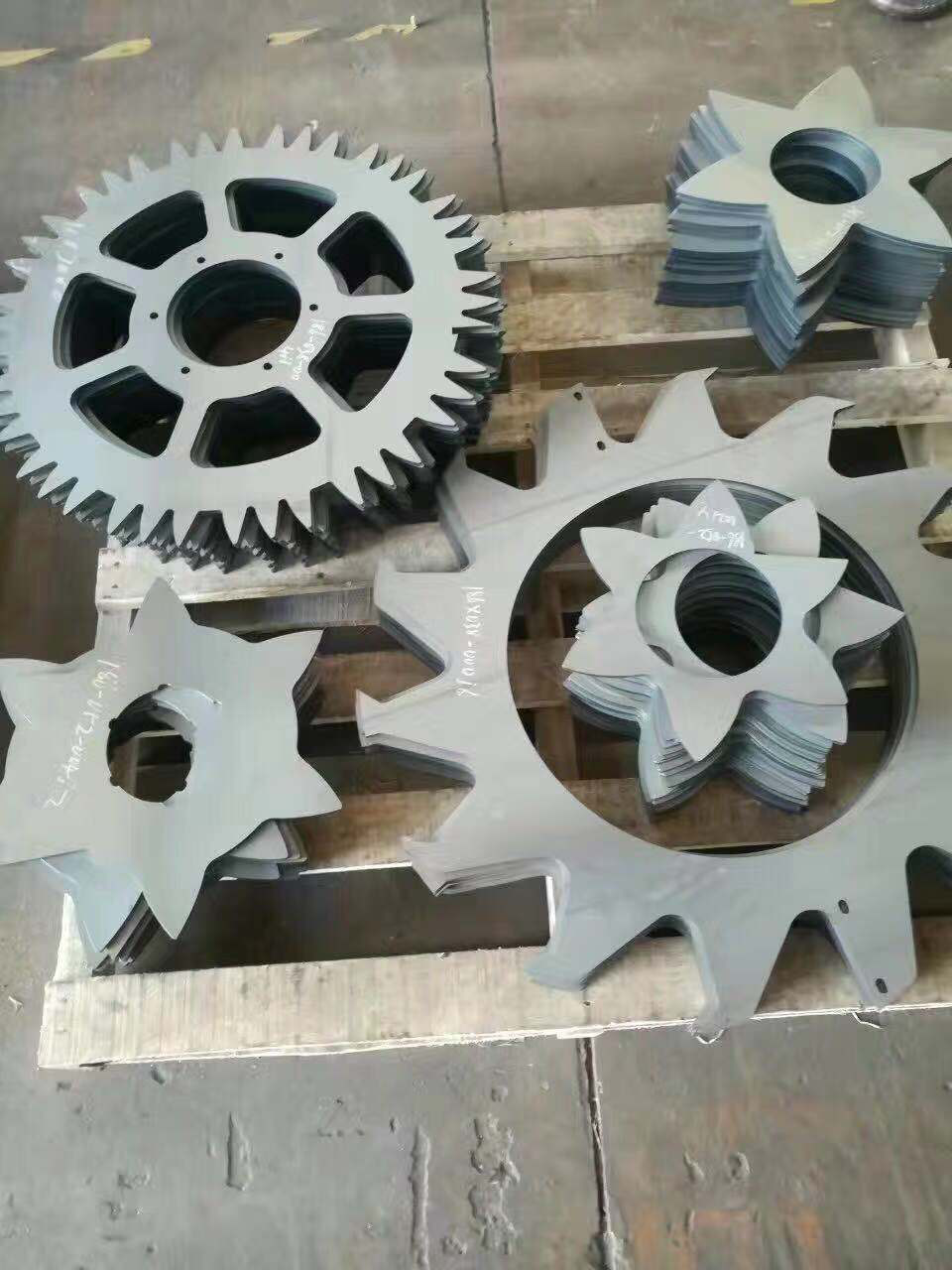 20190824014038309.png